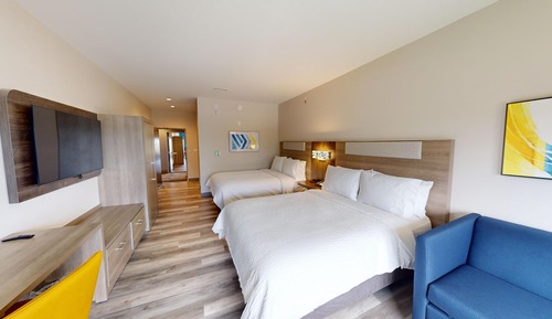 Standard Room, 2 Queen Beds, Accessible Bathtub (Communications, Mobility)