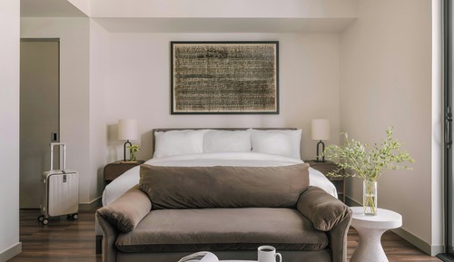 Studio, 1 King Bed, Balcony