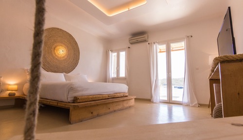 PALEOCHORI - Honeymoon & Family (House-Suite) Sea View with Outdoor Jacuzzi