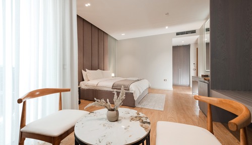 Panoramic Room, Refrigerator