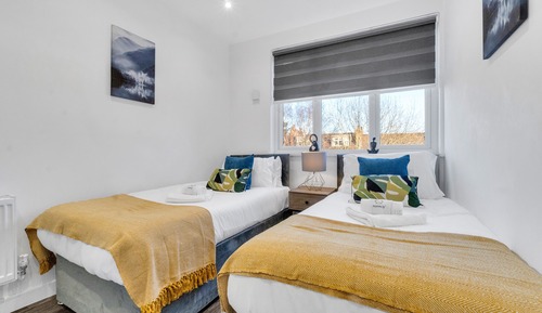 Deluxe Apartment