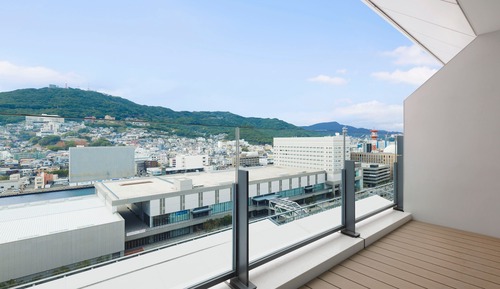 Premium Room, 1 King Bed, Non Smoking, Balcony