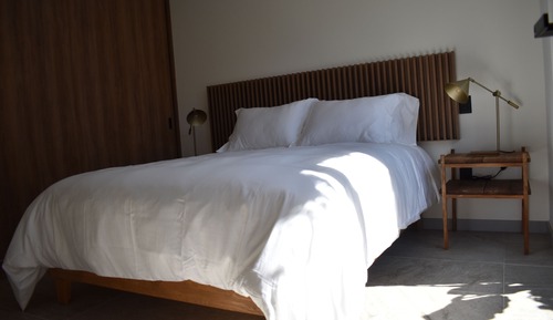 Standard Suite, 1 Queen Bed with Sofa bed, Corner