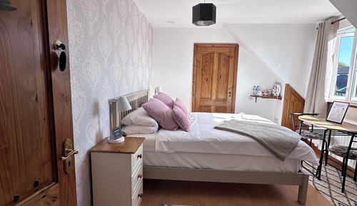 Traditional Double Room, 1 King Bed, Ensuite