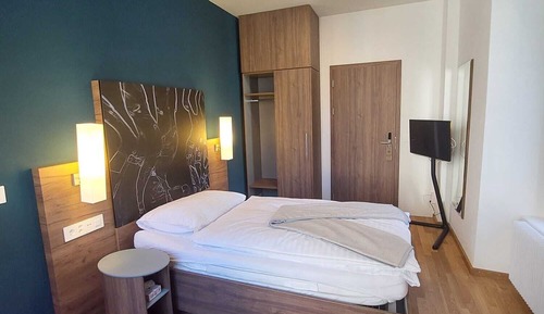 Classic Single Room