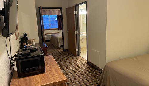 Queen Family Suite