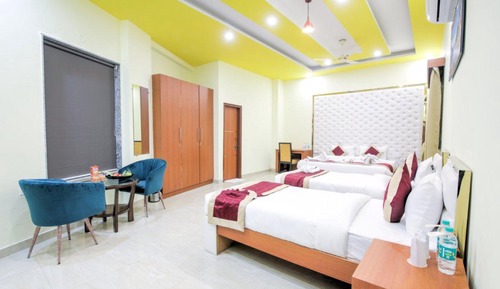 Twin Room