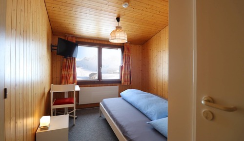 Economy Room