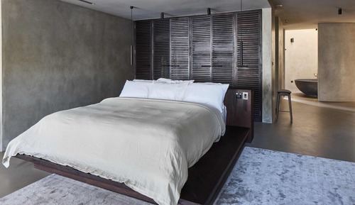 Luxury Suite, 1 King Bed, Garden View, Garden Area