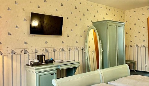 Standard Double or Twin Room, 2 Twin Beds, Ensuite, Beachside