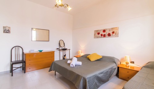 Standard House, 3 Bedrooms (Villetta Punta Grossa short walk to)