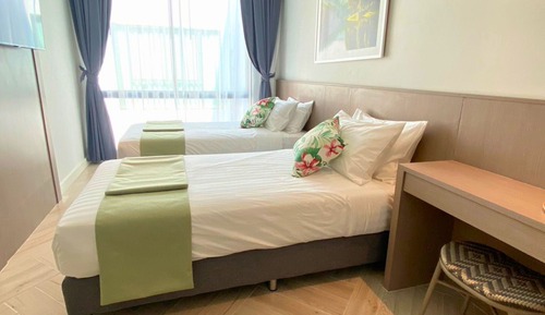 Standard Twin Room