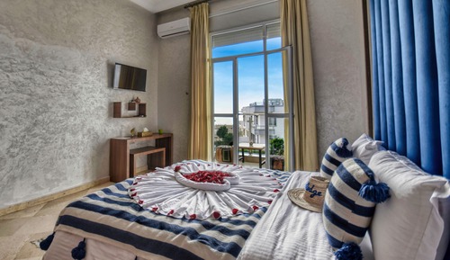 Standard Double Room, Ensuite, Beach View