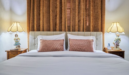 Romantic Room