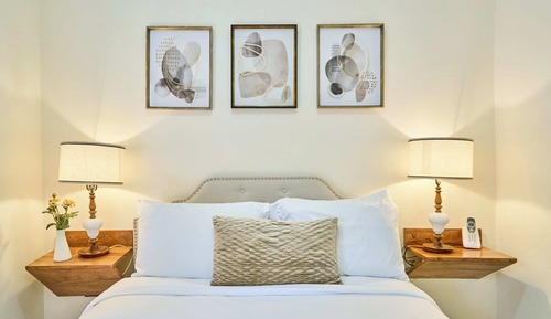 Elite Room