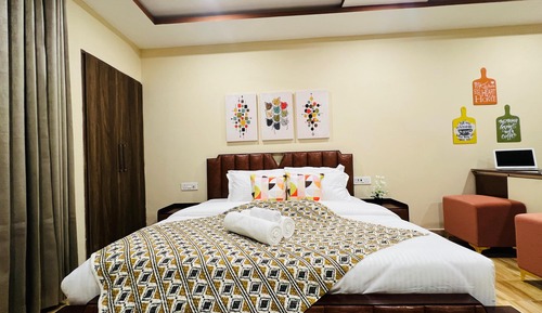 Standard Studio, 1 Queen Bed