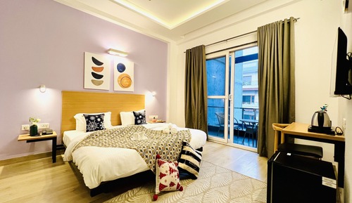 Superior King Room