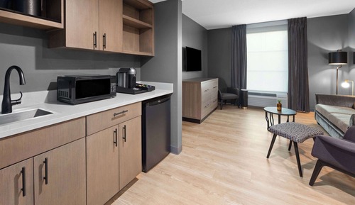 Suite, 1 Bedroom, Non Smoking (1 King Bed)