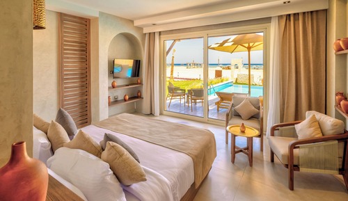 Swim-up sea front (adults only +16 years old)