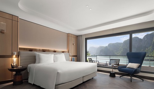 Executive Suite with Balcony