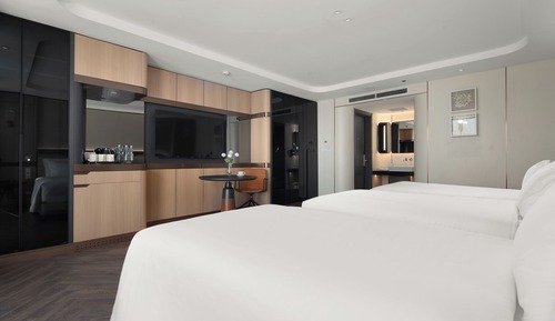 Ocean Suite Triple