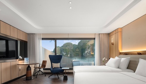 Ocean Suite with Balcony