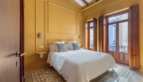 Superior Double Room, 1 King Bed, Private Bathroom