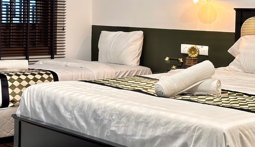 Comfort Room, Multiple Beds, Non Smoking