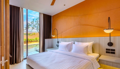 Duplex Pool Suite 2 Bedrooms with Pool Access