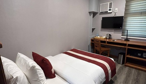 Deluxe Single Room