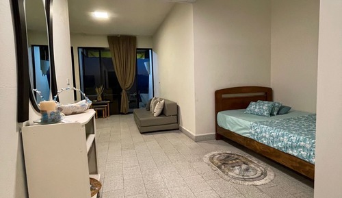 Condo, 1 Bedroom, Smoking, Balcony