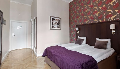 Business Room, 1 Queen Bed, Non Smoking