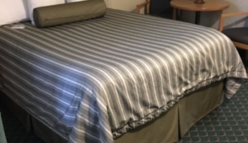 Standard Room, 1 Queen Bed, Non Smoking (Non-Poolside)