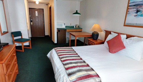 Standard Room, 1 Queen Bed