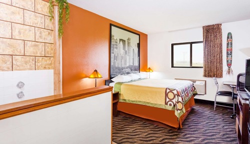 Suite, 1 King Bed