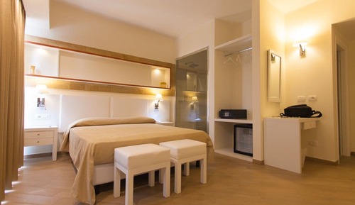 Executive Double Room Single Use (Spa access)