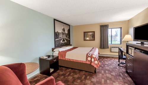 Room, 1 King Bed, Microwave