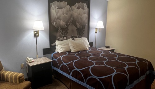 Room, 1 Queen Bed, Microwave