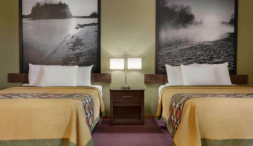 Standard Room, 2 Queen Beds, Smoking