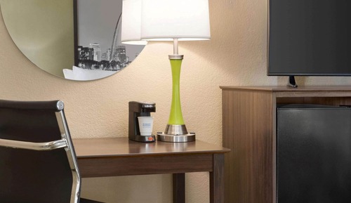 Standard Room, 1 Queen Bed, Smoking