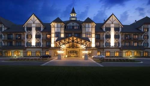 Deluxe Suite, 1 Bedroom (Mountain Grand Lodge, King Suite)