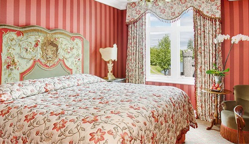 Room (Corrib)