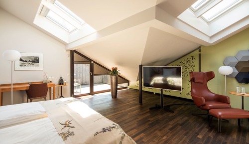 Deluxe Double Room, 1 King Bed, Balcony