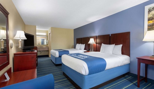 Room, 2 Queen Beds, Non Smoking