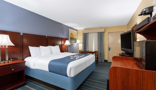 Room, 1 Queen Bed, Smoking