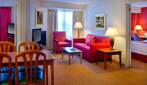 Suite, 2 Bedrooms (Hearing Accessible)