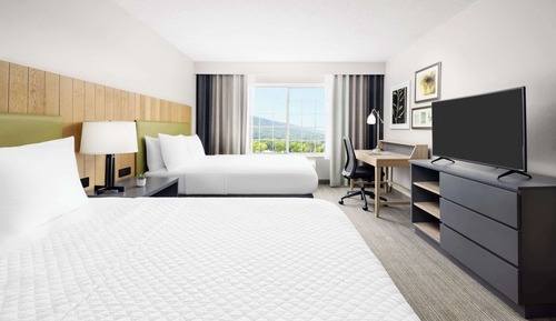 Room, 2 Queen Beds, Accessible, Non Smoking