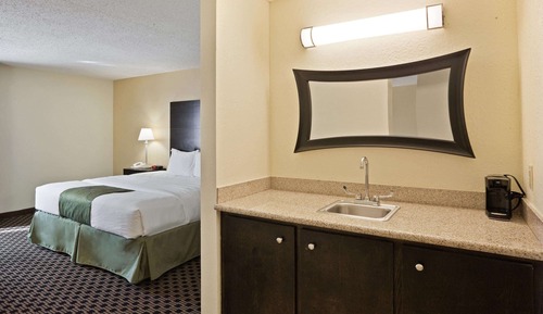 Suite, Multiple Beds, Non Smoking