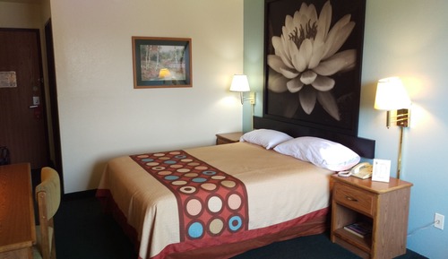 Standard Room, 1 Queen Bed