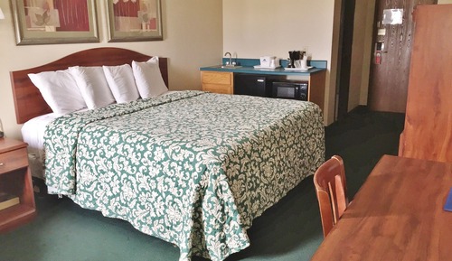 Room, 1 King Bed, Non Smoking